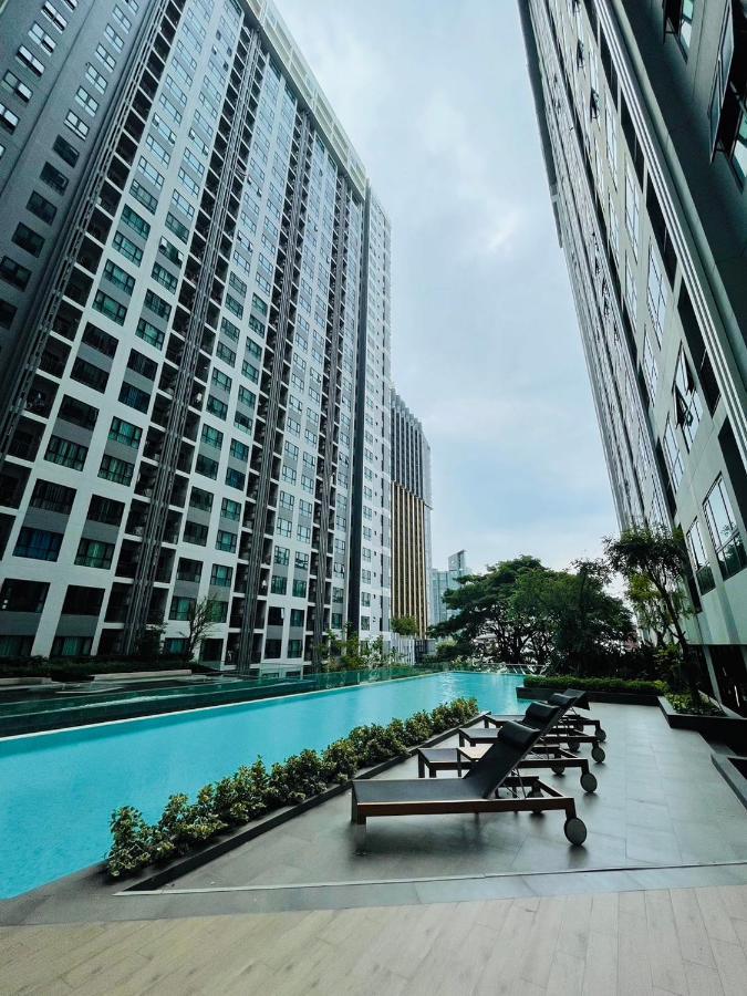 The Base Central Pattaya 2 Bed 2 Bath By Numam Exterior photo